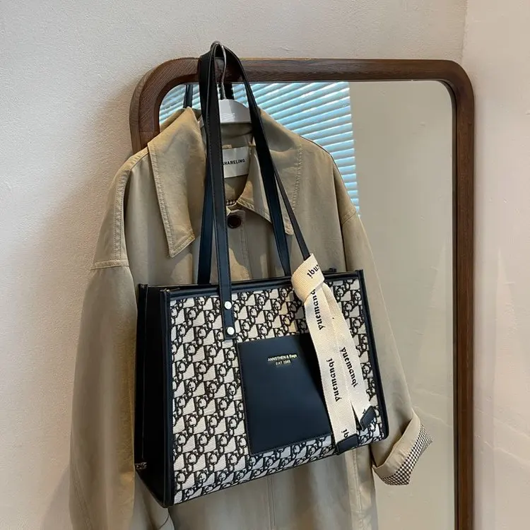 

Retro Tote Bag Ladies Shoulder Bag New Fashion Plaid Underarm Bag Silk Scarf Bow Shoulder Bag