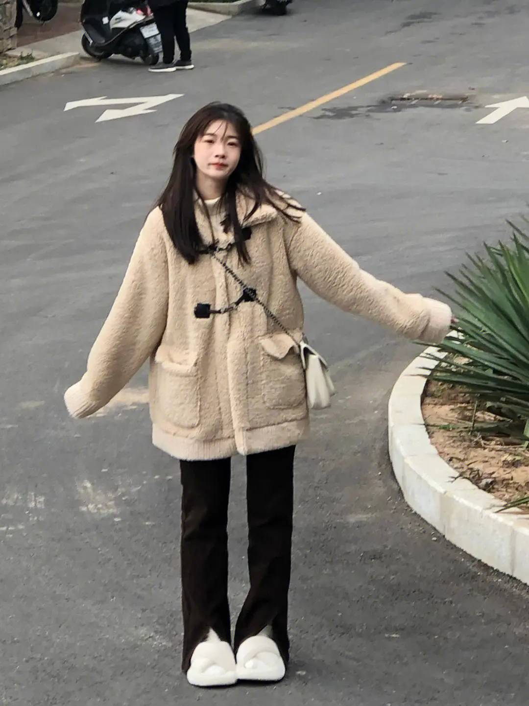 

2023 Autumn Fashion Women Furry Jacket Coat Stand Collar Vintage Women Khaki Fur Coat Femme Women Jackets Abrigo Streetwear