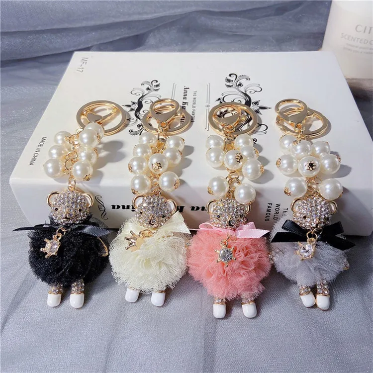 

New Korean Fashion Rhinestone Bear Keychain Creative Diamond Gauze Skirt Bear Doll Key Chain for Woman Bag Car Keychains Pendant