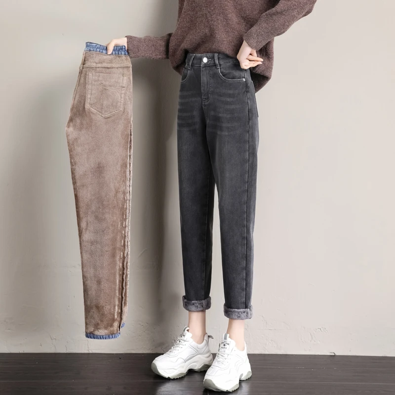 

Winter Women's Jeans Trousers 2022 Trend Velvet Thick Warm Denim Pants High Waist Fleece Jeans Baggy Wide Leg Harem Denim Pants