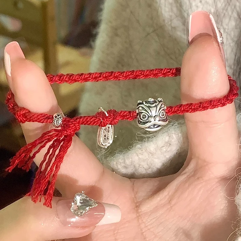 Браслет-амулет Lucky Red String