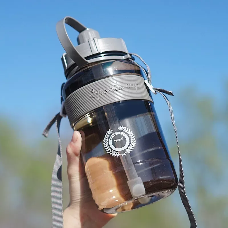 

2 Liter Fitness Sports Water Bottle Plastic Large Capacity Water Bottle with Straw Outdoor Climbing Bicycle Drink Bottle Kettle