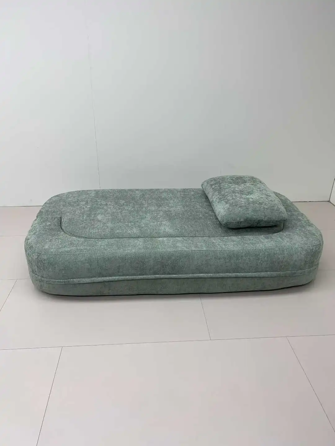 Фото Надувной диван-кровать Blackdog Reclining Foldable Double, складной, портативный, для кемпинга, пикника, отдыха, для использования в спальне №5