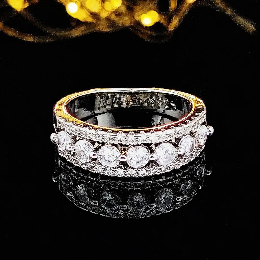 

2023 European and American New Fashion Ring Hollow Single Row Zircon Ring Female Personality Ring