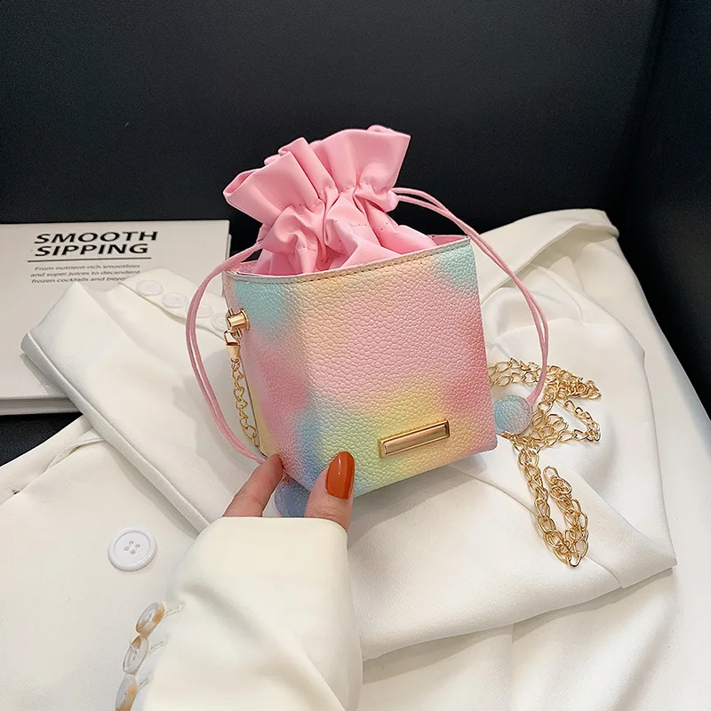 

Color Bucket Woman Bag 2022 Personality Box Bag Versatile Strap Chain Crossbody Bag