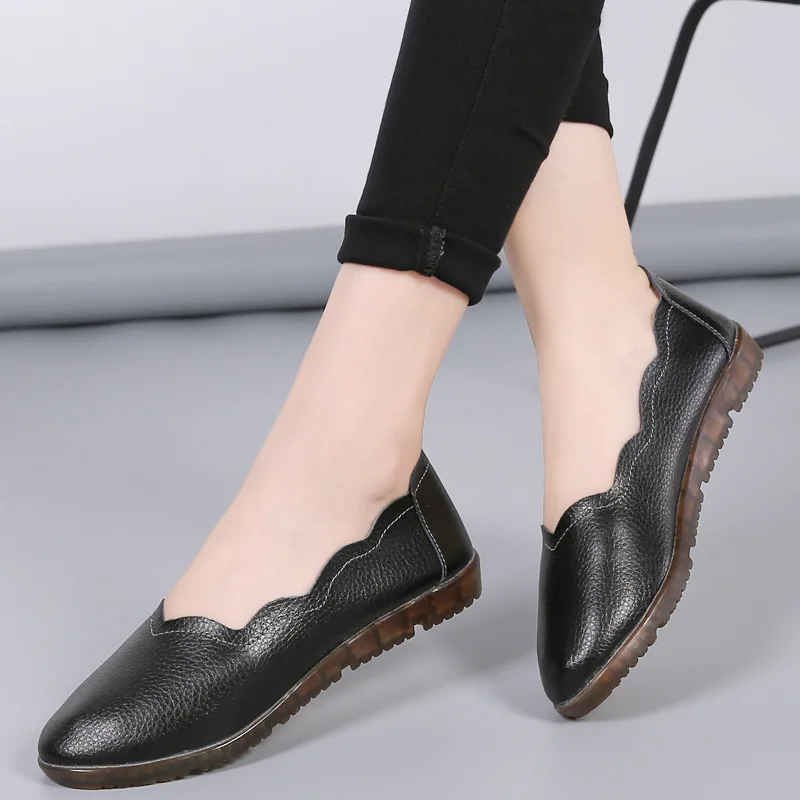 

Women's shoes Soft-soled women 2021 spring mother shoes flat shoes large size round toe peas shoes