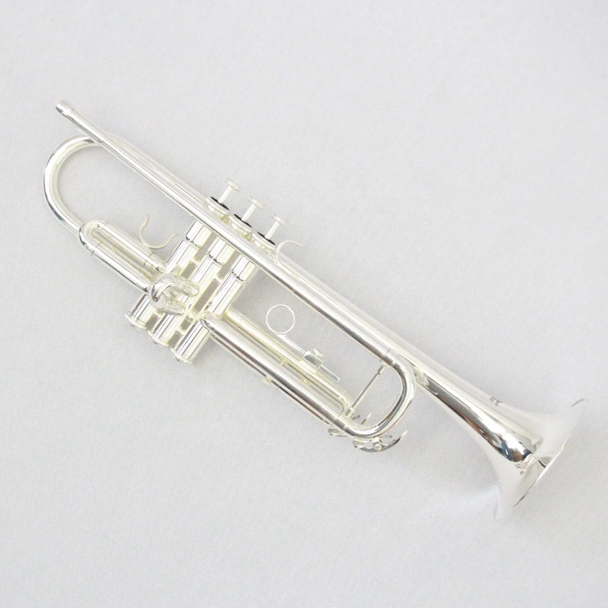 

Chinese trompeta bb standard cheap trumpet silver plated trumpet