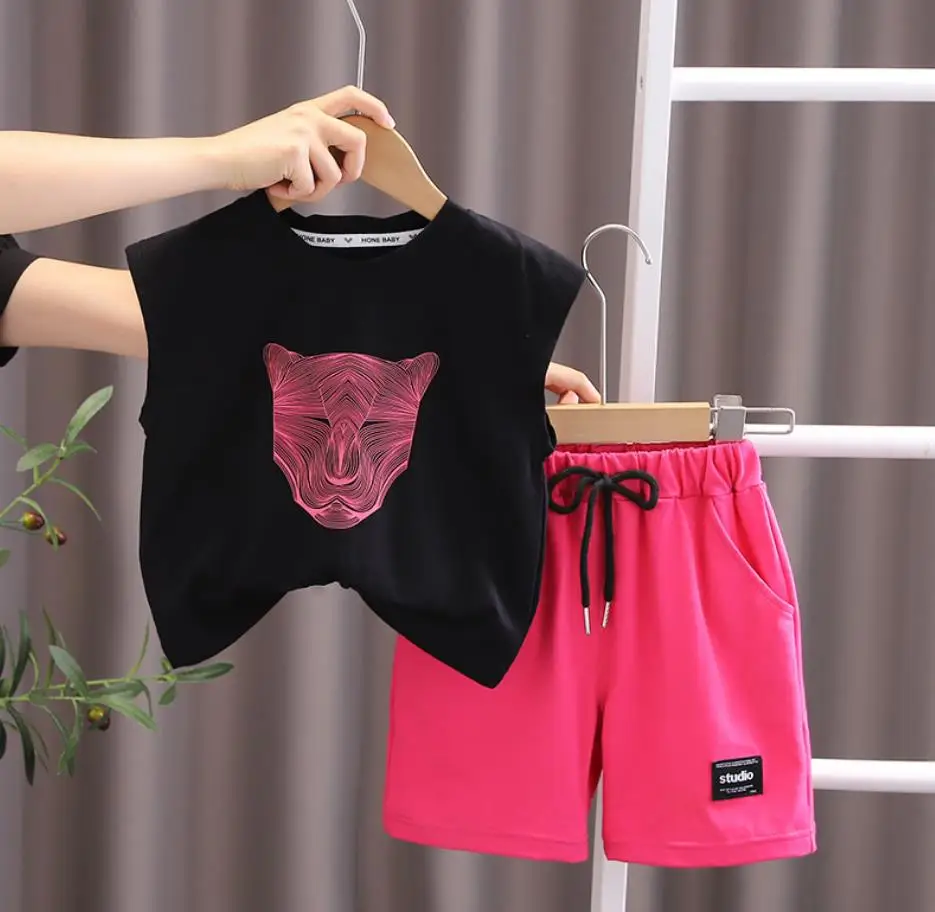 

Летняя одежда для малышей, дизайнерская одежда для мальчиков и девочек, жилет без рукавов с мультяшным леопардом и шорты, комплект из 2 предметов, детские спортивные костюмы