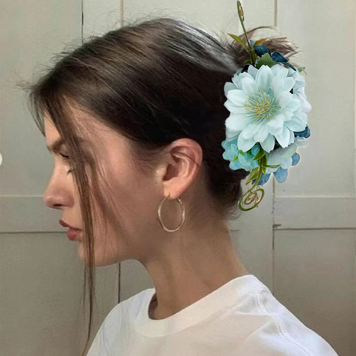 Заколка-пряжка женская с цветами