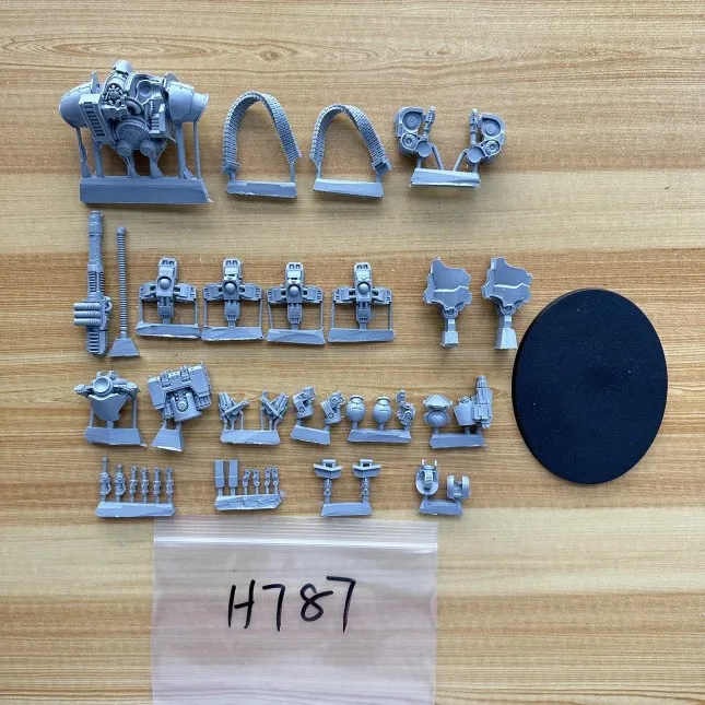

Mechanics Teach Heavy Loaders Resin Model Kit Unpainted H787 Board Game Wargames Garage Kits