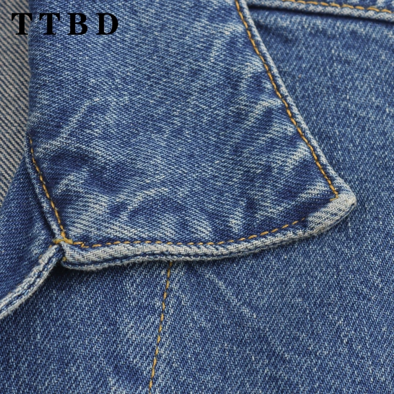 Женский однотонный джемпер с карманами отложным воротником и длинным рукавом