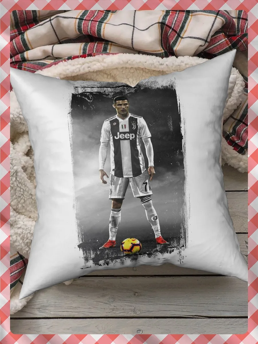 Подушка для сна декоративная с принтом Ювентус (Juventus футбол Криштиано Роналду