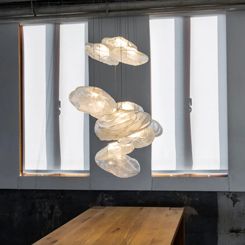 

Дизайнерская стеклянная люстра в стиле пост-модерн для ресторана, простой креативный индивидуальный декоративный светильник для бара, столовой