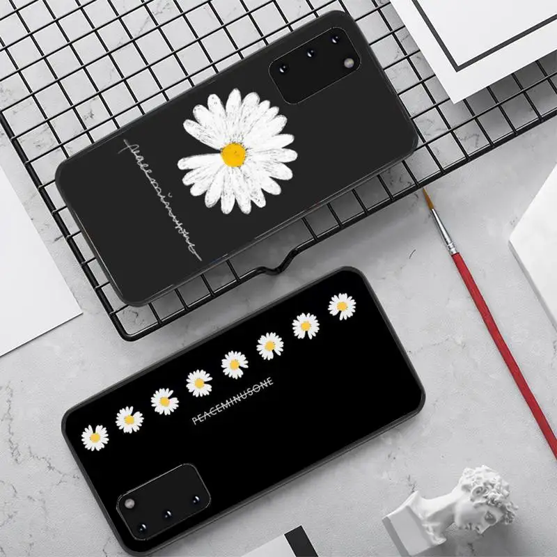 

YNDFCNB Fashion Fresh Little Daisy Flower Phone Case for Samsung S20 lite S21 S10 S9 plus for Redmi Note8 9pro for Huawei Y6