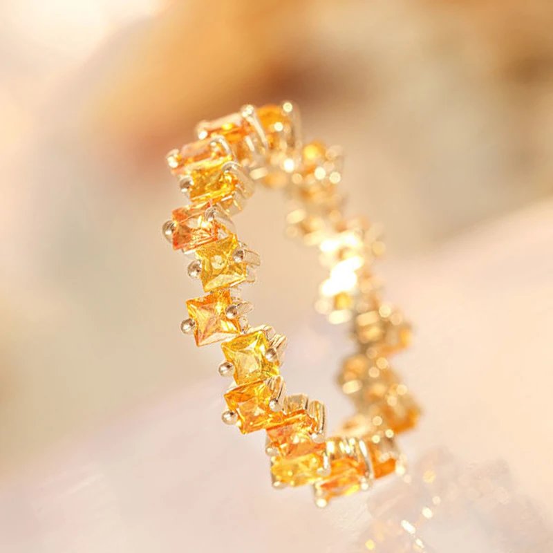 Дизайнерские оригинальные серебряные инкрустированные топазом кольца для