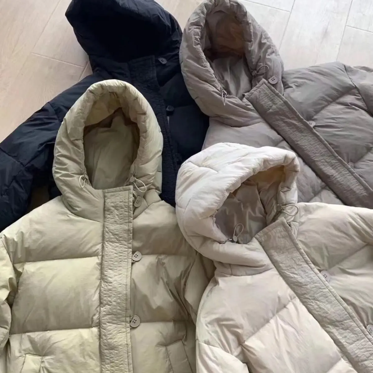 2023 New Down Jacket Women's New Style White Duck Down Hooded Korean Version Loose Buttons Zipper Warm Coat Ladies Tops M53