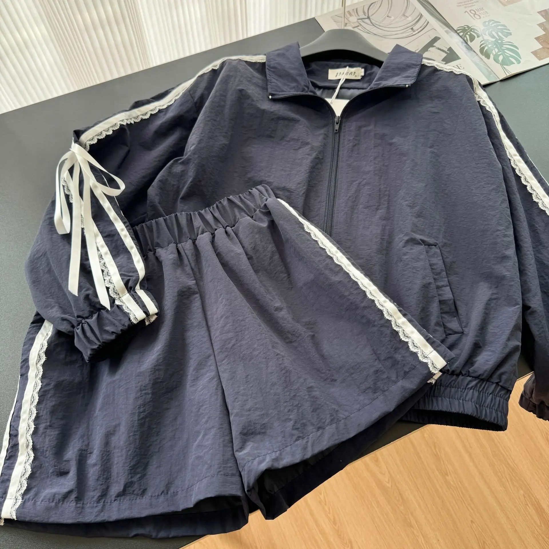 Лоскутные спортивные костюмы с кружевной отделкой для женщин куртка на молнии