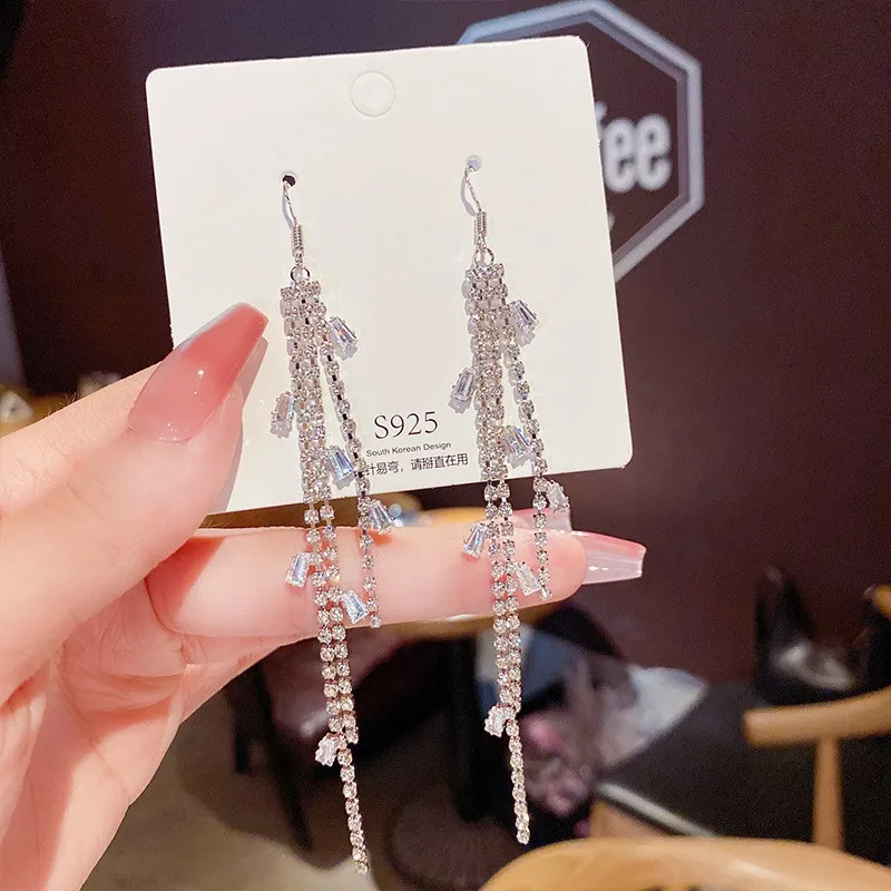 

S925 Silver Needle Light Luxury High Grade Long Rhinestone Chain Fringe Tassel Earrings Women's Ins Style Ear Studs Ear Jewelry
