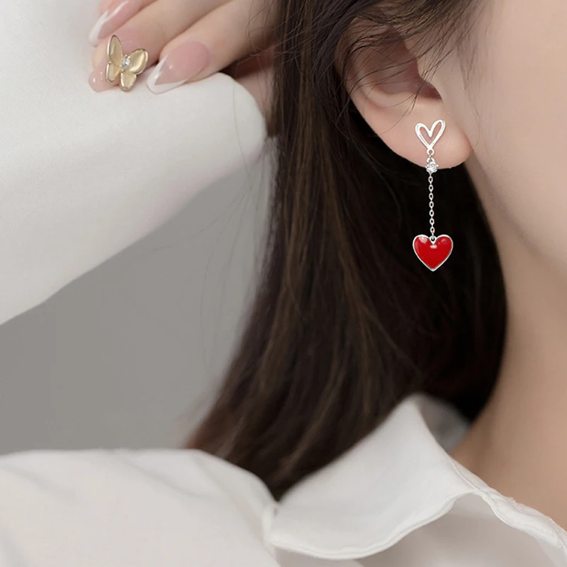 

2022 Trendy Korean Asymmetric Hollow Red Heart Dangle Earring For Women Temperament Exaggerated Drop Earring Party Jewelry Gift