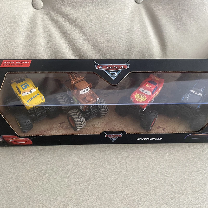 Набор из 4 машин по мотивам мультфильма &quotМолния Маккуин&quot комплектация в