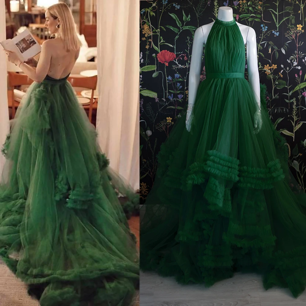 

Женское вечернее платье-пачка с лямкой на шее и открытой спиной