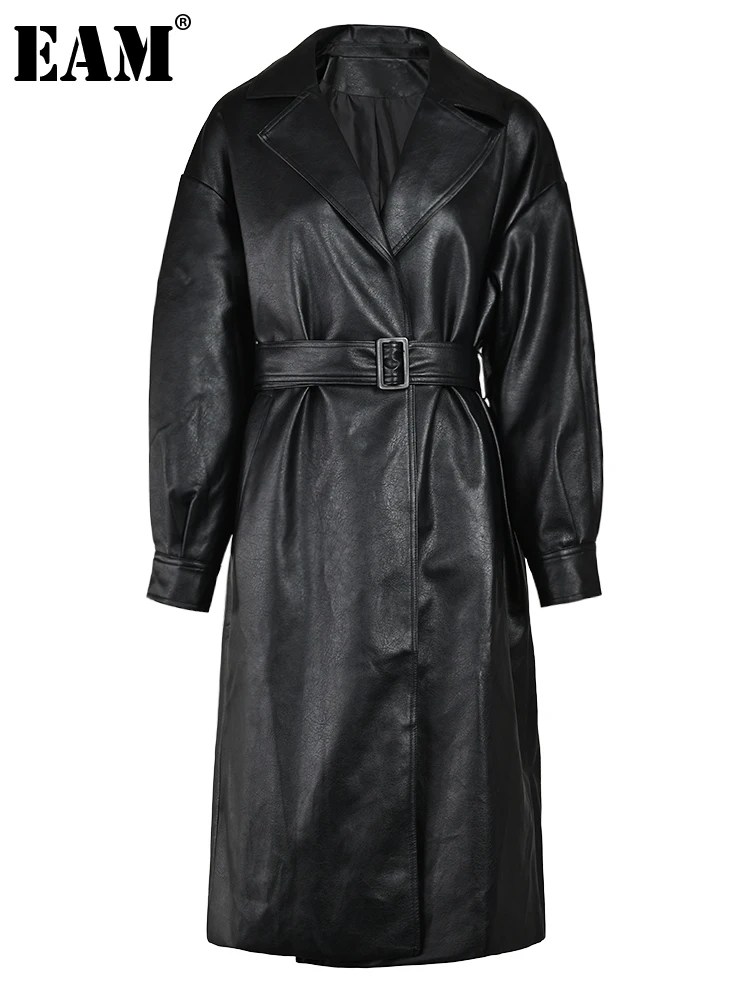 

[EAM] Women Black Pu Leather Belted Long Trench New Lapel Long Sleeve Loose Fit Windbreaker Fashion Spring Autumn 2023 CP1765