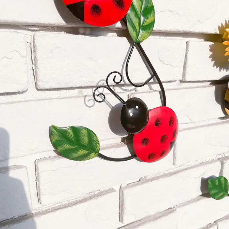 

Metal Bumble Bee Garden Decoration Room Decor Wall Art Welcome Sign Rust Resistant For Hung On Fences And Posts