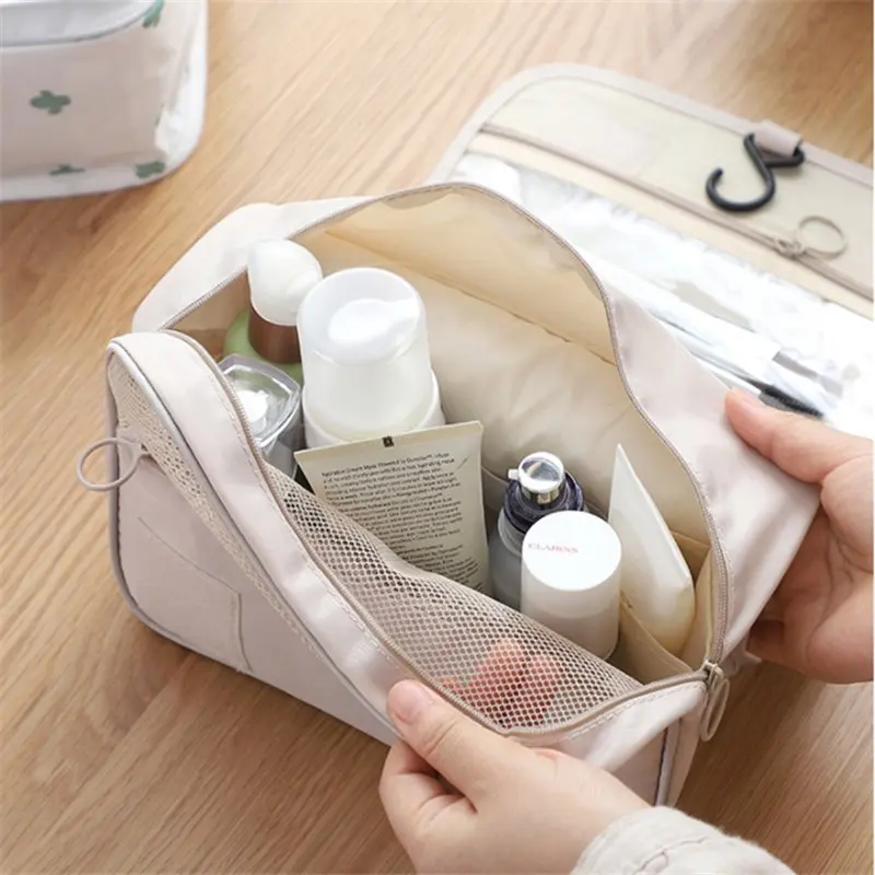 

"Large Capacity Hook Portable Multifunctional Men's Travel Storage Bag: Premium Toiletry Cosmetic Bag for Convenient Organizing