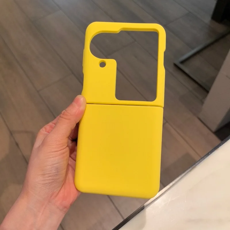 Фото Настоящий жидкий силиконовый чехол для Oppo Find N3 Flip с эффектом «детской кожи» и внутренней подкладкой из микрофибры №5