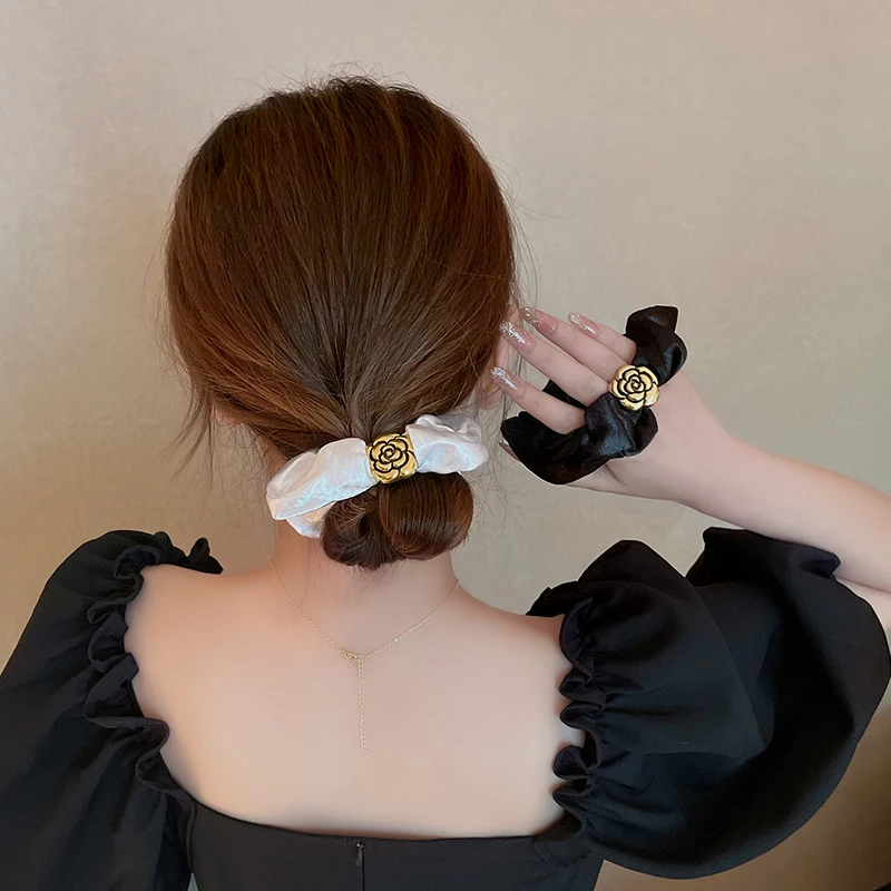 

Ladies Elegant Metal Rose Silk Hair Tie Elastic Handmade Hair Rope Tiara Ponytail Hair Hoop Hair Accessories