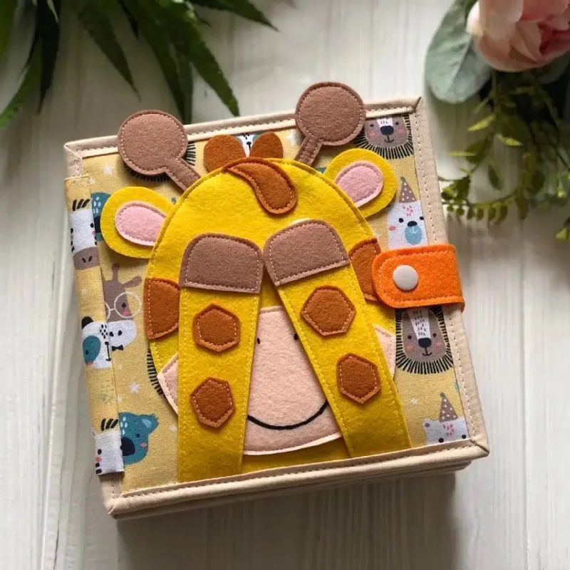 

Montessori Toy Giraffe Busy Board 3D Felt Book For Fine Motor Skills Early Education Habits Knowledge Developing