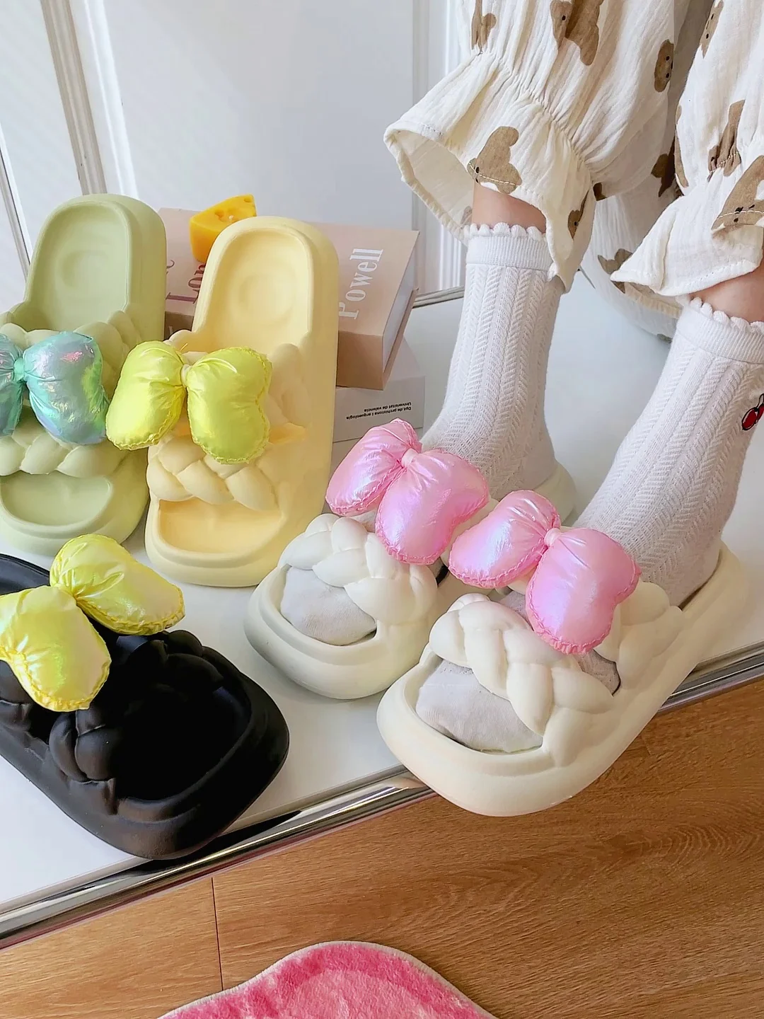 

Тапки Женские повседневные из ПУ кожи, Мягкие Шлепанцы на плоской резиновой подошве, с бантом-бабочкой, 2023