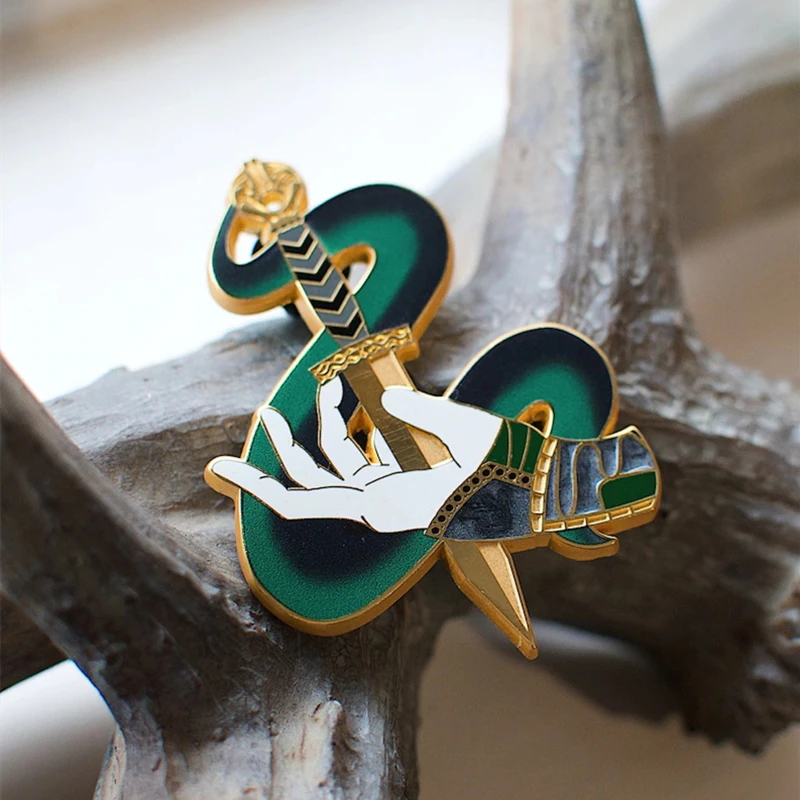 

Creative Cartoon Norse mythology Loki Magic Dagger Enamel Hard Enamel Pin Badge Brooch DIY Backpack Collar Lapel Pin Party Gift