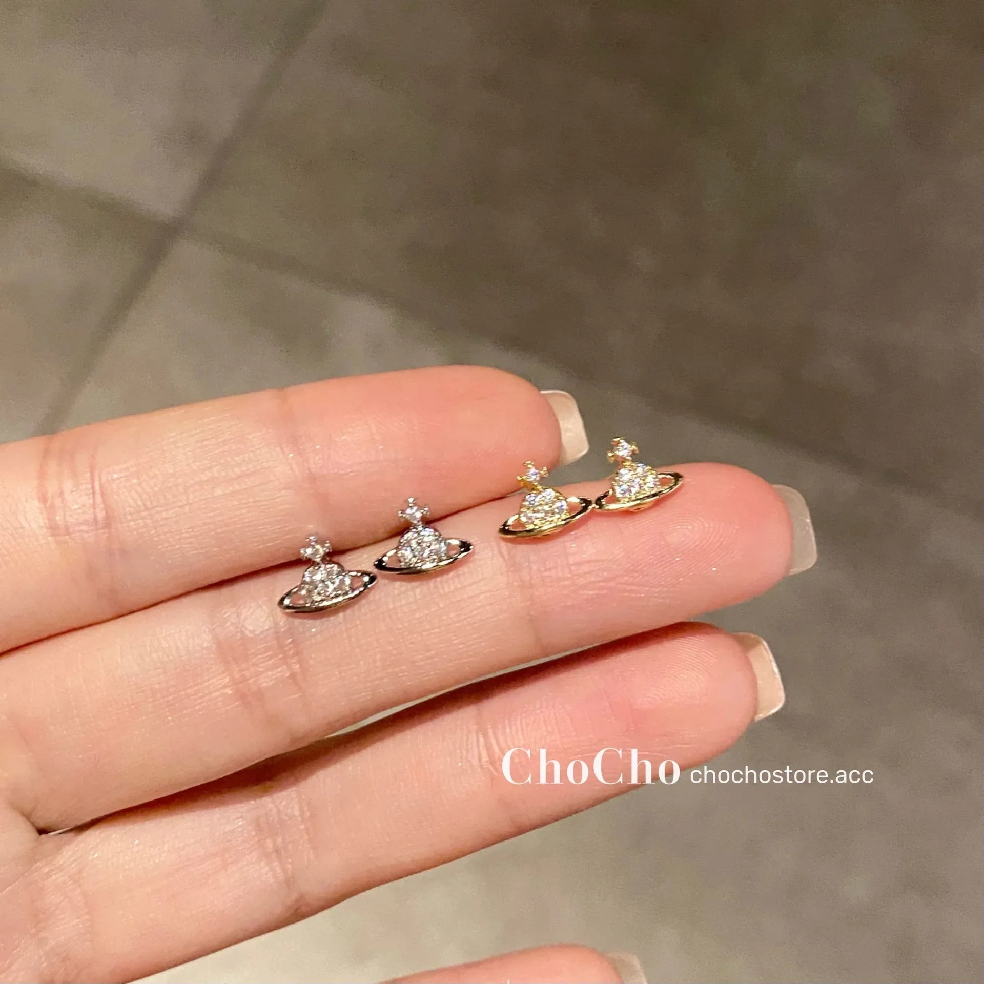 Новый нишевый дизайн маленькие серьги вставки Сатурна с цирконом S925 серебряные