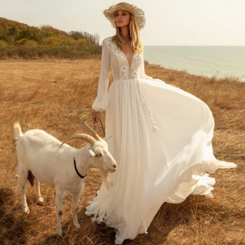 Свадебное платье для подружки невесты коктейльное вечернее со шлейфом