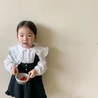 Детская одежда в Корейском стиле рубашка для девочек Новинка Весна 2022 детская белая рубашка свободная рубашка с большими лацканами для маленьких девочек Топ