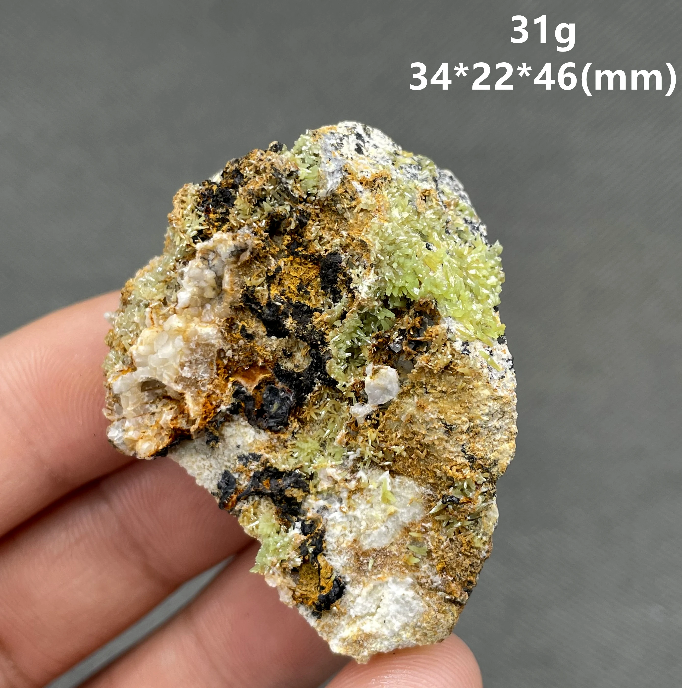 

Образец минерала пироморфота QIANCHUAN