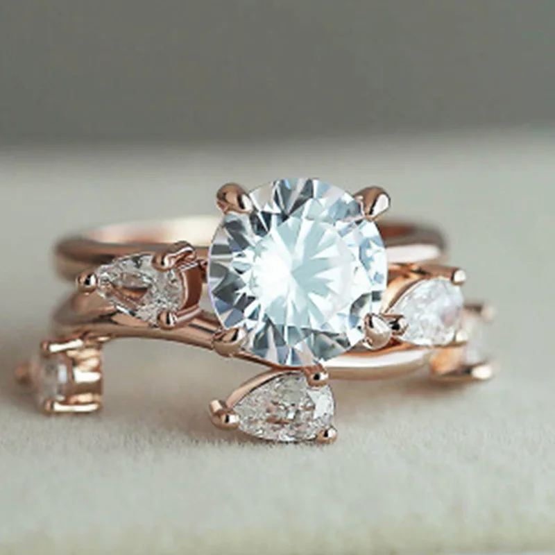

Women's Square Zircon Ring Flowers Hollow Out Personality Design Sense Ring Attends Banquet Jewelry Headwear Wholesale