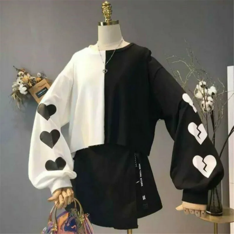 

Japanese Harajuku Girls Long Sleeve Sweatshirts Gothic Lolita Tops Love Heart Sweatshirts Pullover