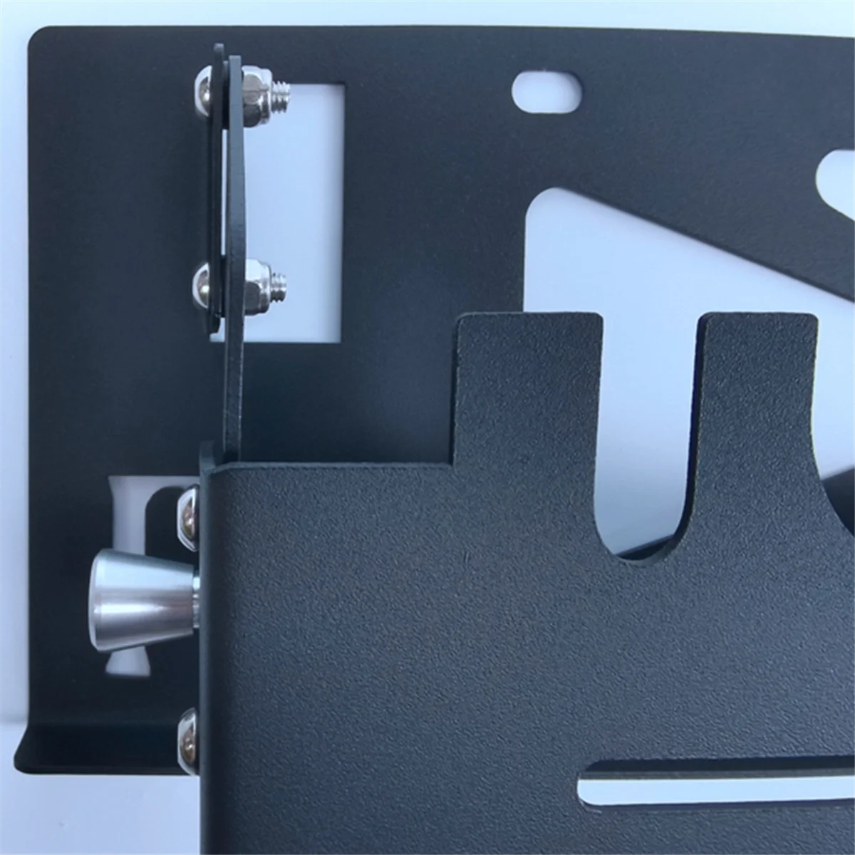 Для переднего номерного знака Jk Jl перемещение вверх и вниз с номерным знаком