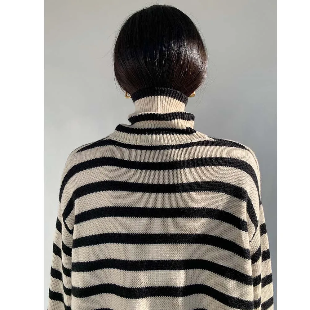 Женский трикотажный Свободный Топ в полоску с разрезом и расклешенными рукавами