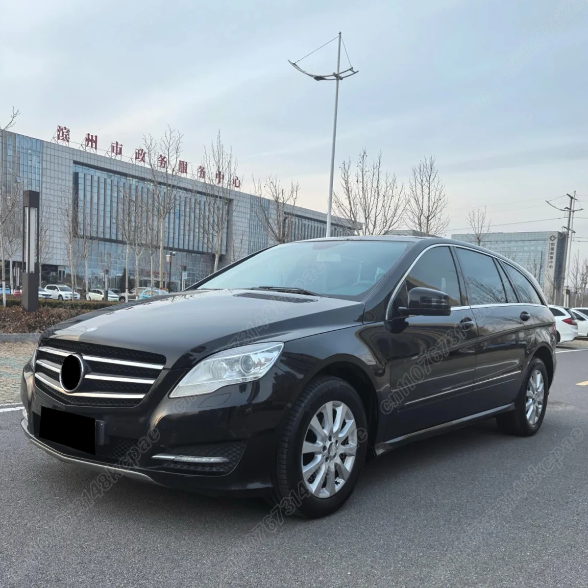 Фото Для Mercedes-Benz R-класса W251 2011-2015: Комплект декоративных аксессуаров для переднего бампера, глянцевая хромированная накладка №3