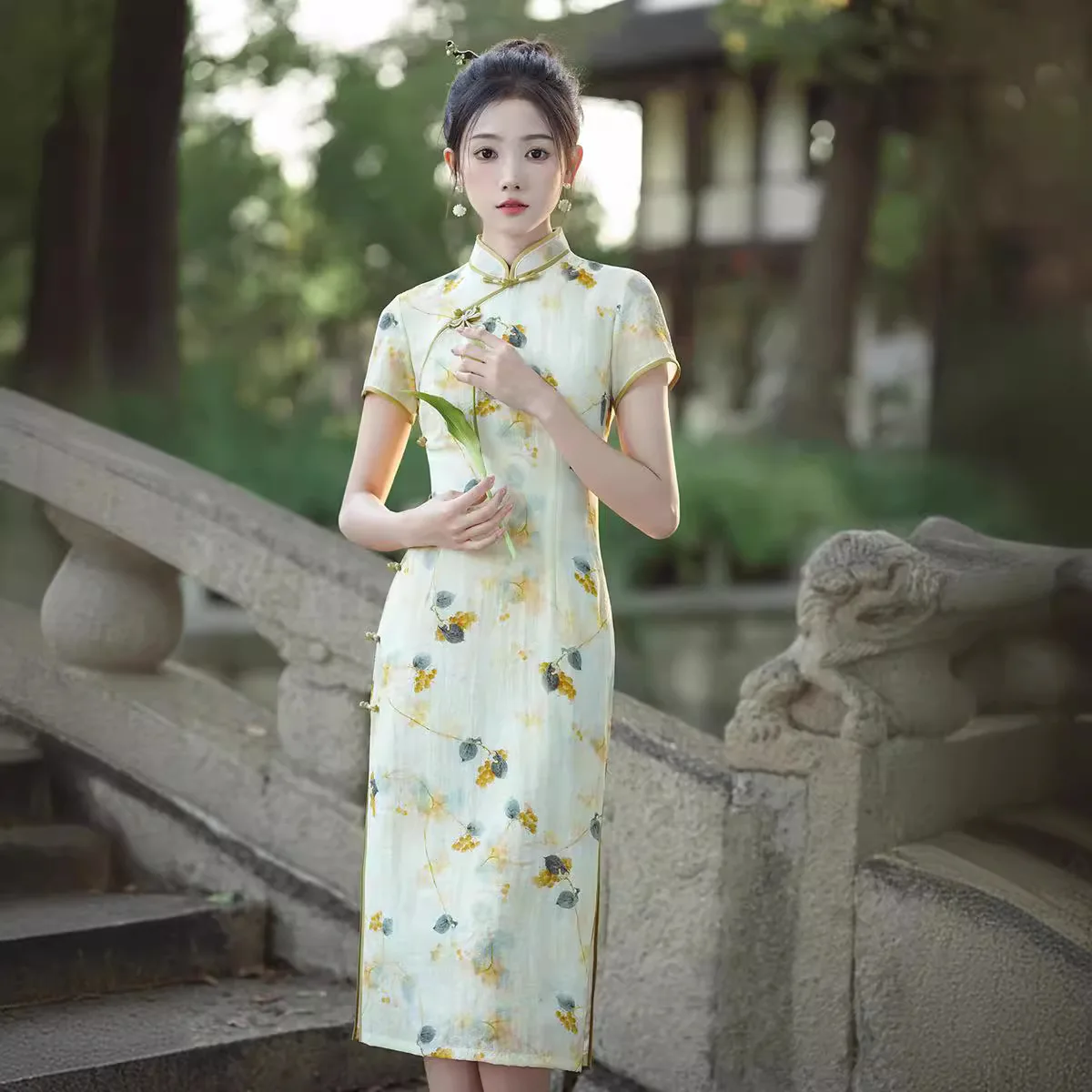 Весенне-летняя новая улучшенная желтая юбка-Ципао средней длины в китайском