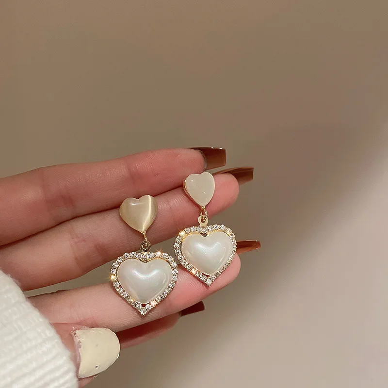 

VSnow Temperament Rhinestone Love Heart Opals Dangle Earring for Women Unique Design Imitation Pearl Party Earring Jewellery