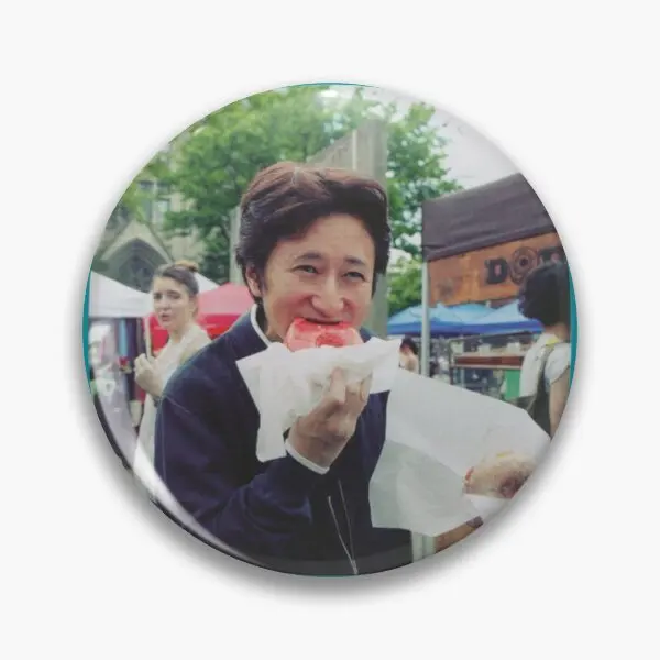 

Araki Eating Donut Classic Soft Button Pin Brooch Fashion Jewelry Gift Collar Cute Clothes Women Lover Creative Lapel Pin Funny