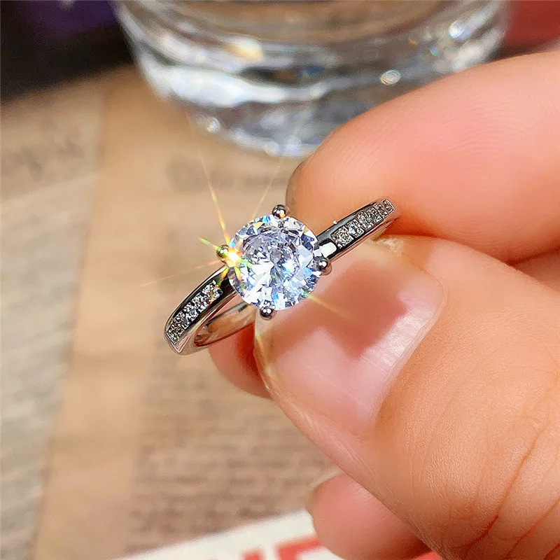 

New Delicate Wedding Ring Women High-quality Silver Plated Brilliant Crystal Cubic Zirconia Fashion Contracted Design Jewelry