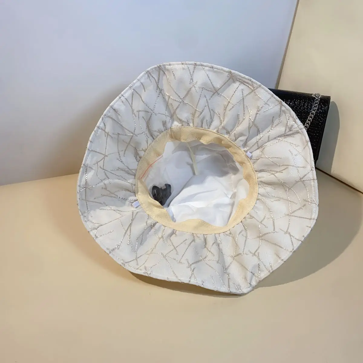 Панама женская с маленькими ушками шёлковая шляпа яркими широкими полями