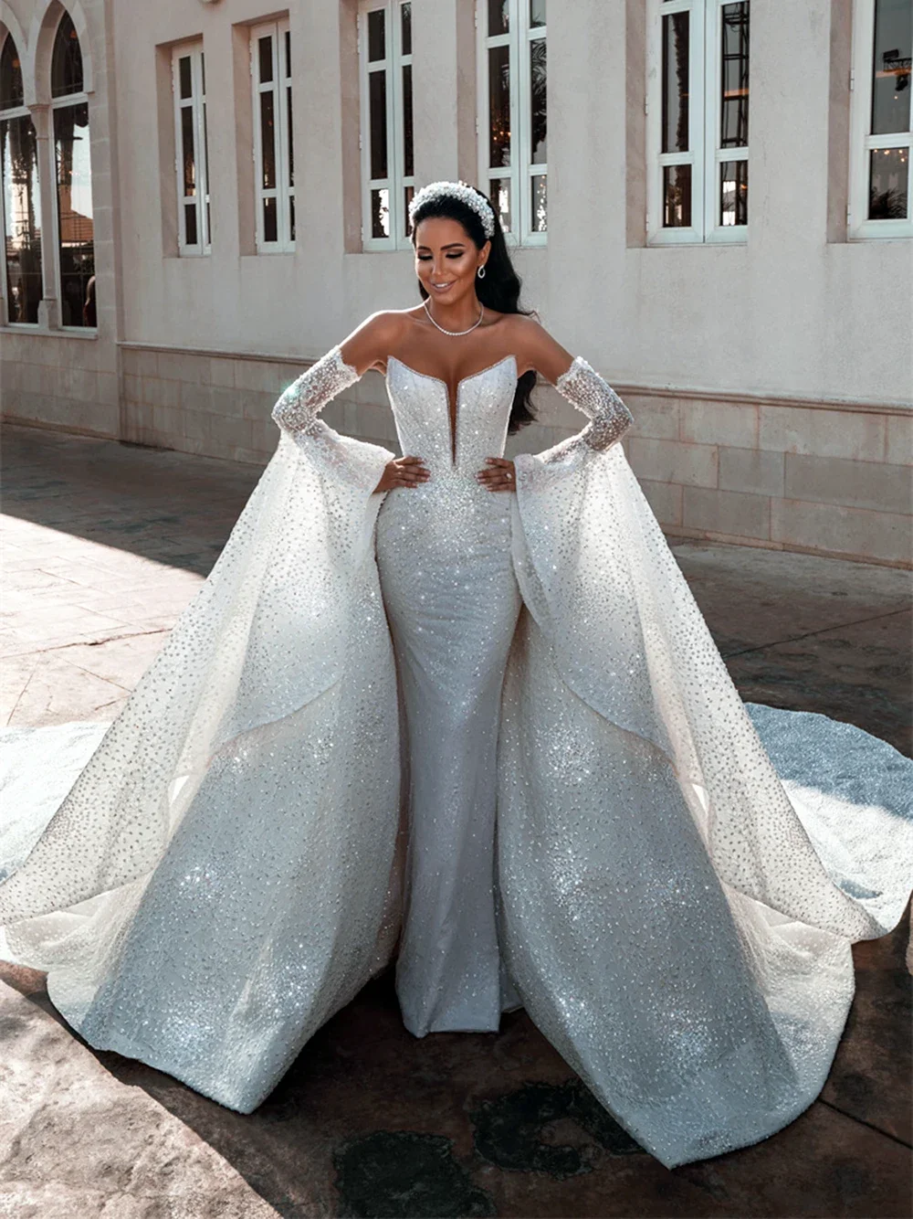 Изысканный жемчуг Свадебные платья с круглым вырезом и открытыми плечами