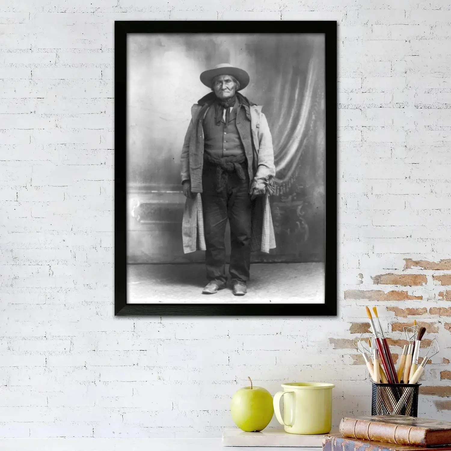 Художественный постер &quotСовременная семья&quot на холсте