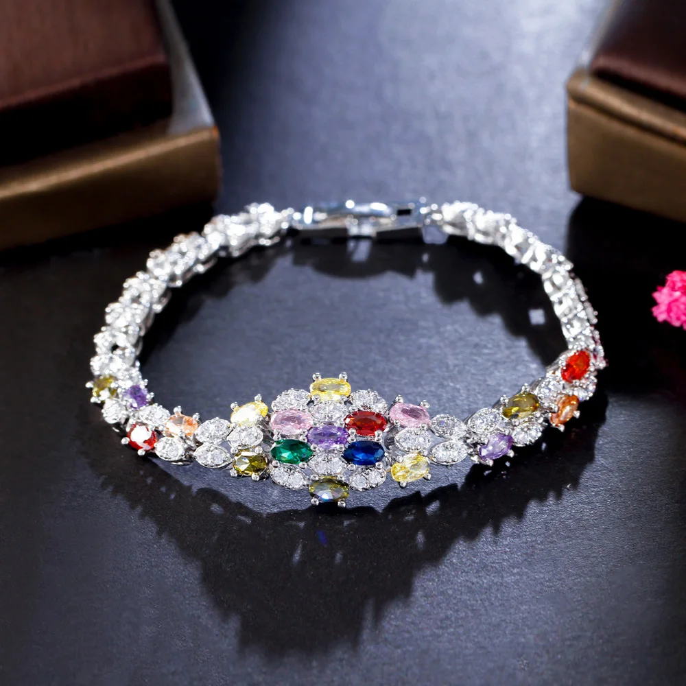 Ожерелье с длинными серьгами-подвесками из фианита 4 шт.